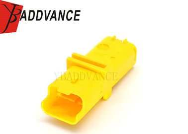 Yellow FCI Sicma Connectors 1.5mm Series / 3 Pin Male Connector Housing With Terminals