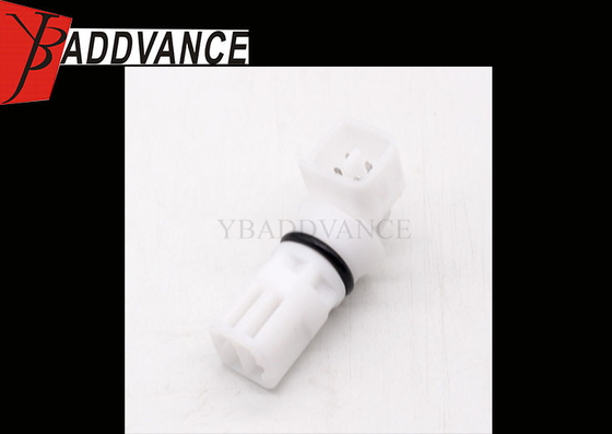 White 4 Pin Walbro Electric Automotive Inflatable Mitsubishi Fuel Pump Connector