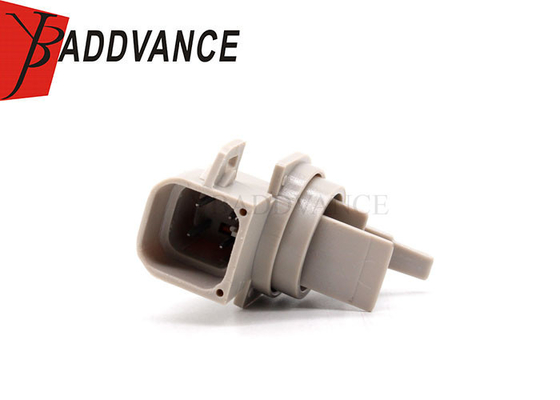 Engine 4 Pin Electrical Waterproof Fuel Pump Connector Toyota Hot In South American